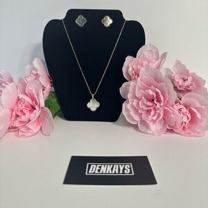 CALIFORNIA CLOVER LEAF NECKLACE